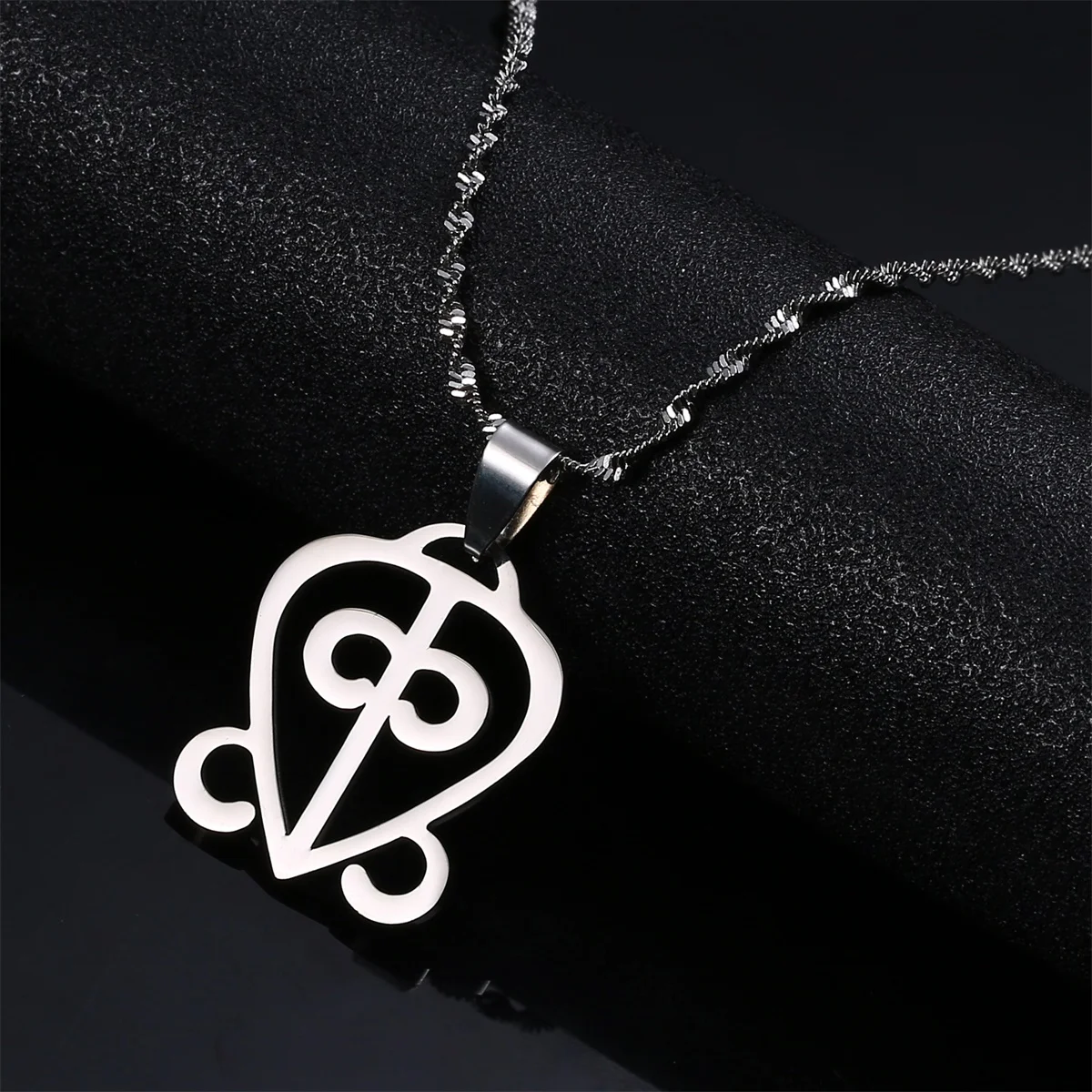 Ожерелье из нержавеющей стали с подвеской символом Африканской адникры модное