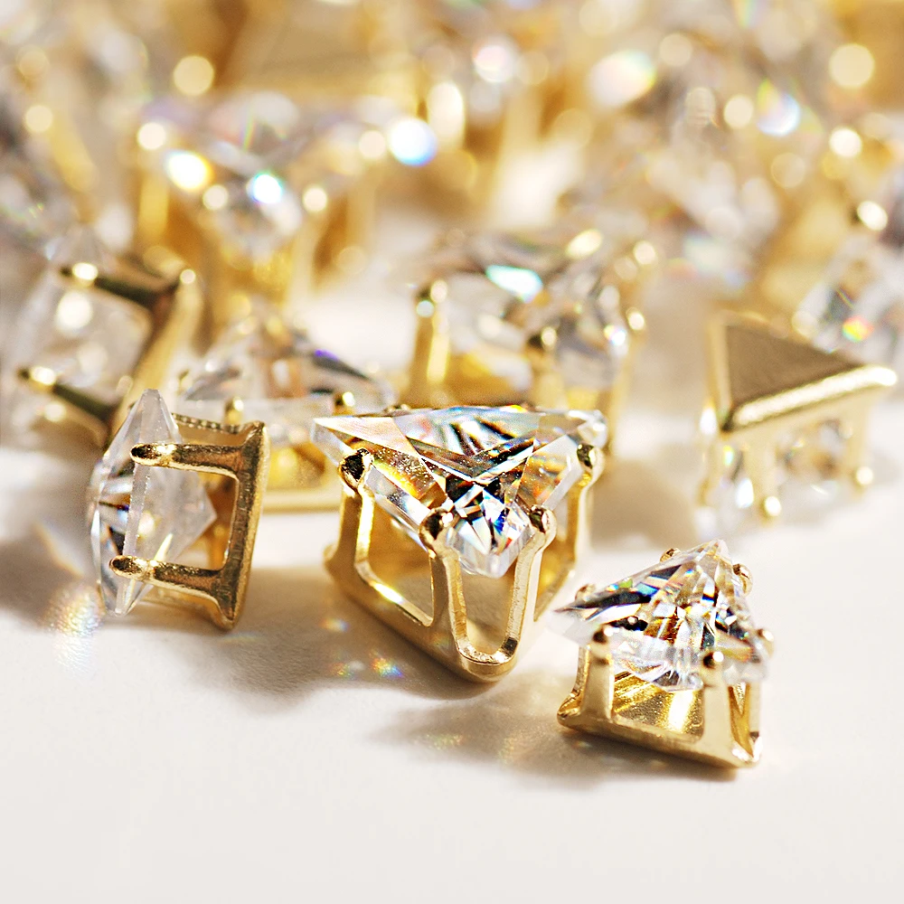 Женский треугольный камень блестящий роскошный прозрачный из циркония 6-8 мм