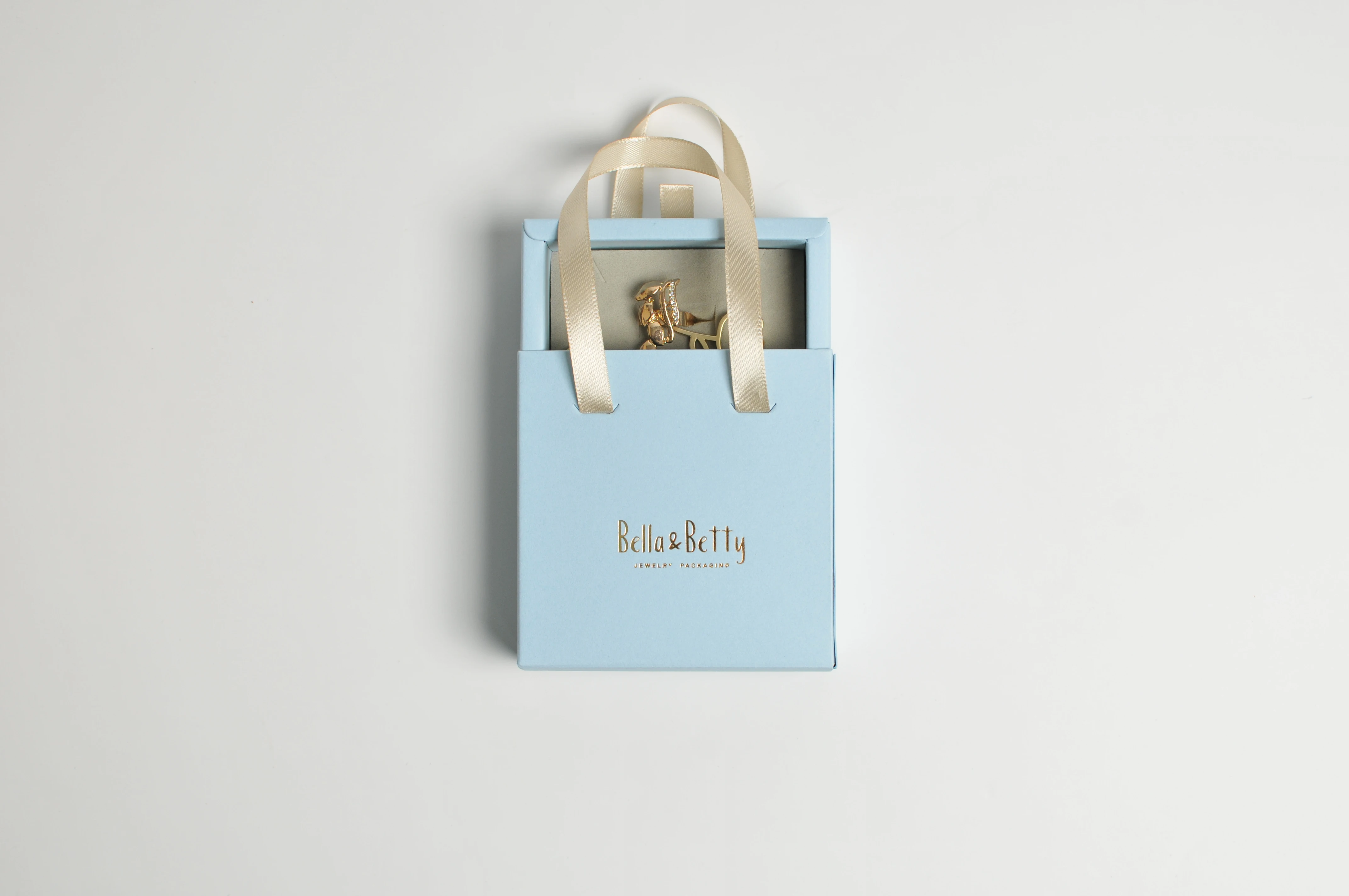 50pcs Beads Earrings Ring Bracelet Fit Original Packaging Paper Bags Original With Logo