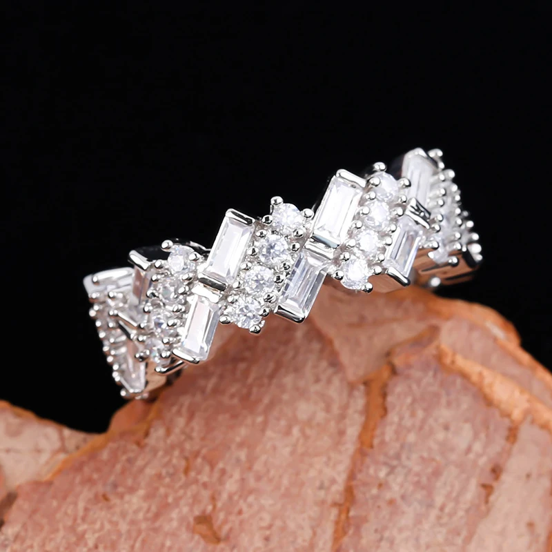 

Luxury Silver Plated Geometric CZ Stone Ring Micro Paved White Rhinestone Rings For Women Girl Wedding Party Jewelry Gift O3M687