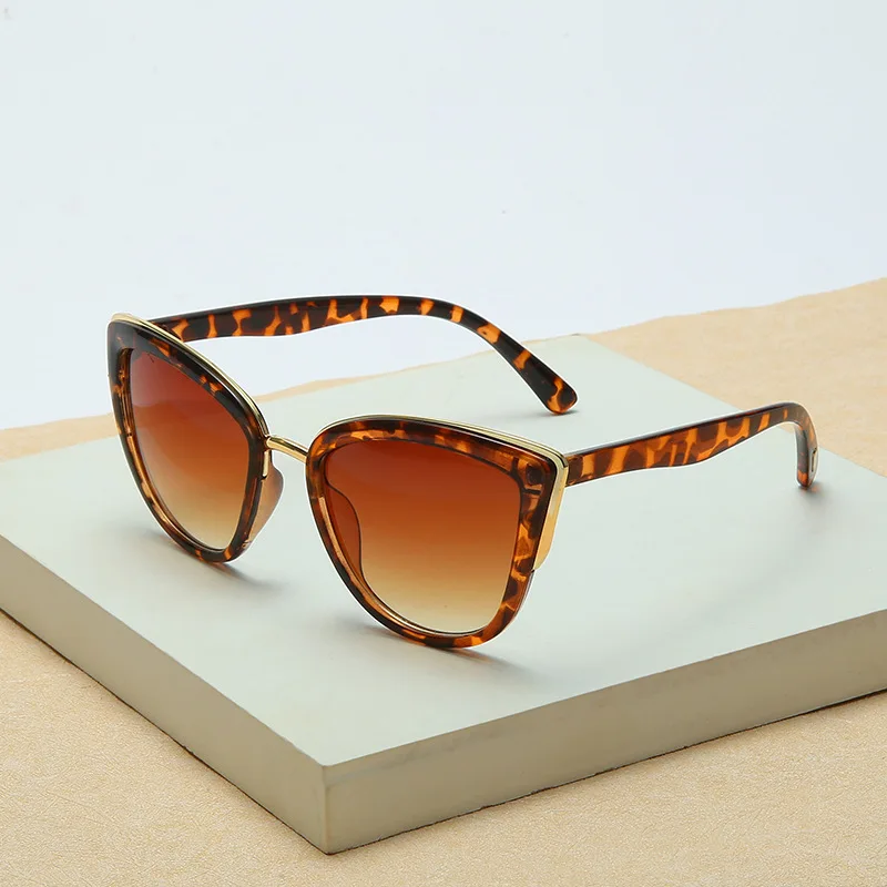 

Vintage Cat Eye Sunglasses Women Fashion Brand Designer Sunglasses Female Sexy Leopard Cateyes Black Gradient Oculos De Sol