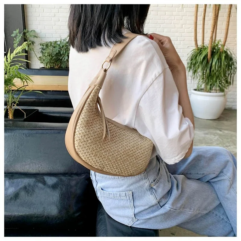 

2021 Summer New Korean Style Shoulder Bag Fashion Ladies Wide Shoulder Strap Straw Braided Underarm Bag High Quality Female Bag