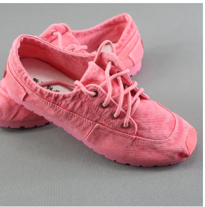 

2020 Autumn New Style Women Singles Shoes Old Beijing Cloth Shoes Denim Canvas Shoes +Pure Hand Embroidered Insole Woman