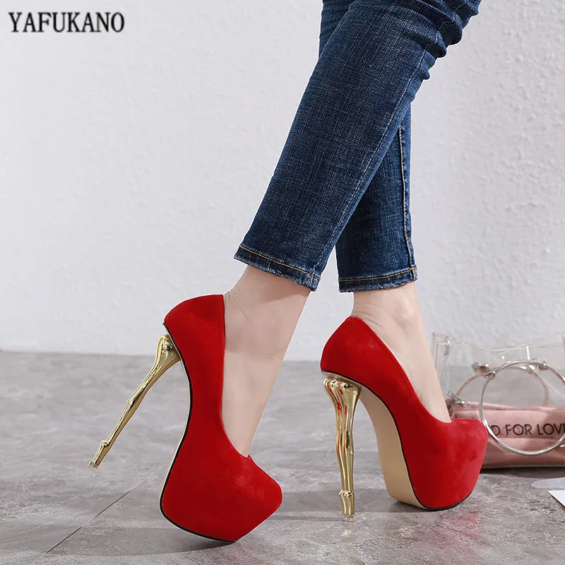 Туфли женские на платформе и тонком каблуке пикантные туфли-лодочки для ночного