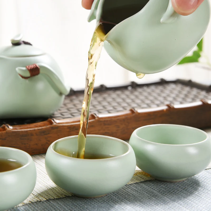 

Chinese Kung Fu Tea Set Ceramic Outdoor Travel 6 Mini Cup Camping Mountaineering Tea Set Chinese Office Household Tea Set MM60CJ