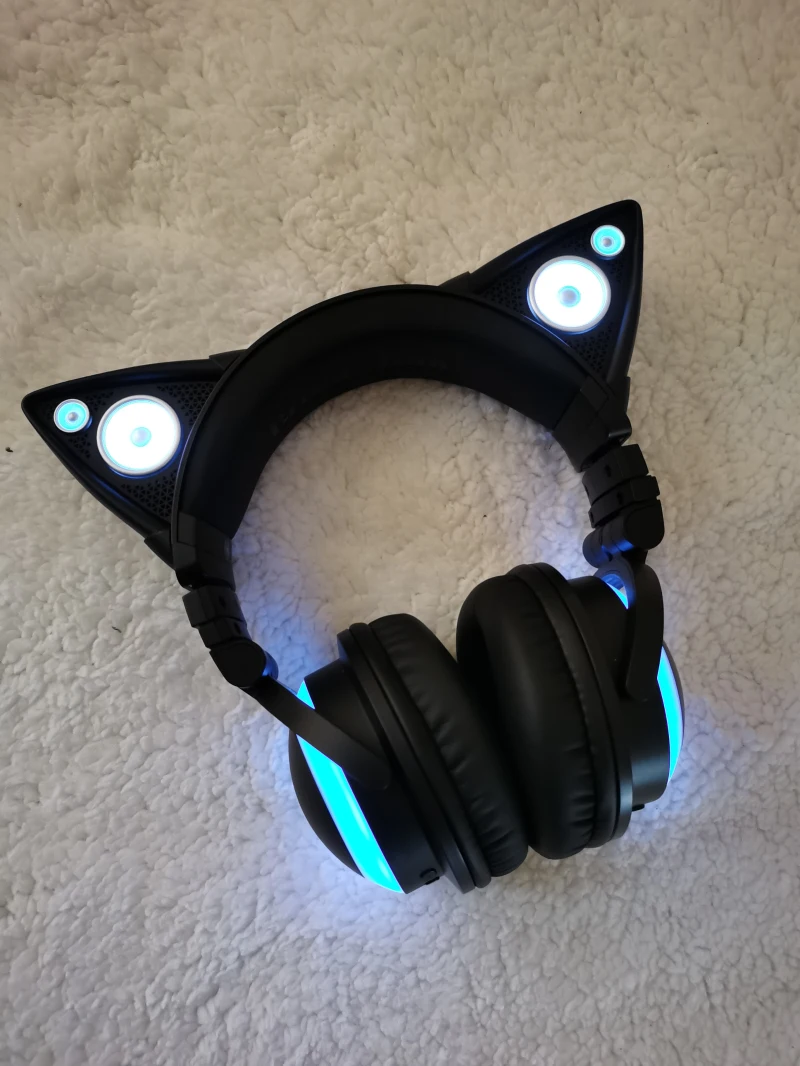 Оригинальные наушники с кошачьими ушками COB Stone Axent Wear 1S в стиле комиксов два
