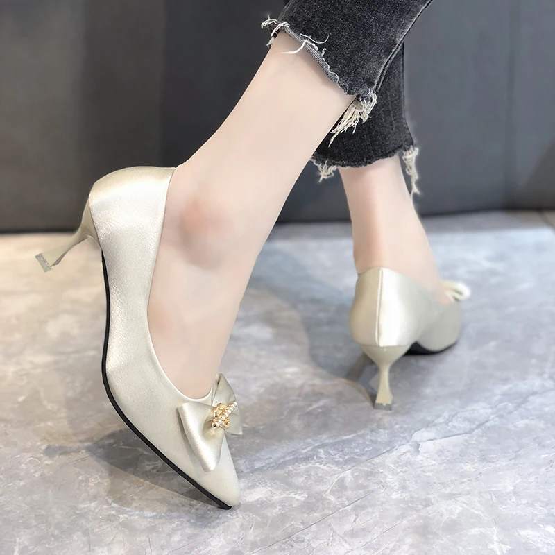 

High Heels Pointed Toe Branded Pumps Bow Shoes Shallow Mouth Slip On Lace-Up 2021 All-Match Sandals Ladies Spikes Fashion Spring