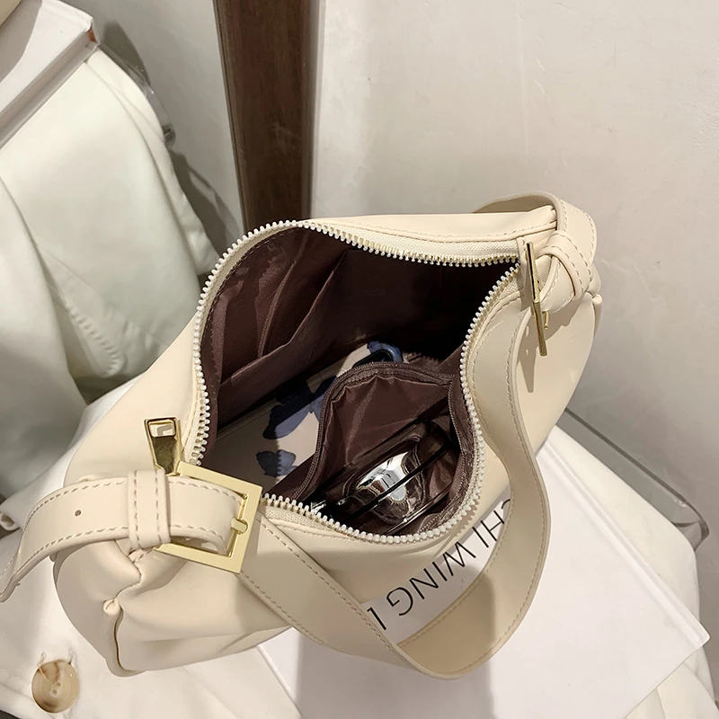 

Cloud Fold Bag Female Summer Crescent New Trend Fashion All-Match Chain White Bag High-Quality Casual Ladies Underarm Bag Green