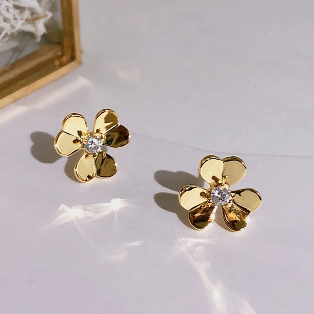 

Hot Brand 925 Sterling Silver Earrings Gold Color Flower Stud Earrings Jewelry Gold Color Fashion Luxury Stud Earrings