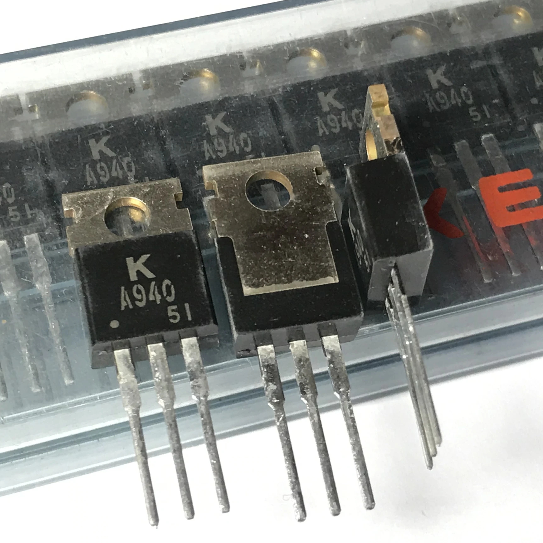 2SA940 A940-220 10 шт./лот
