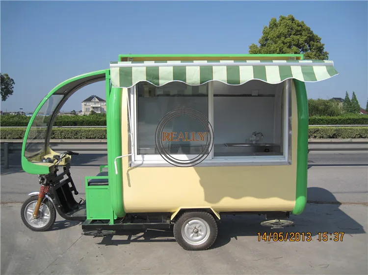 Многофункциональная машина для закусок/еды электрическая четырехколесная