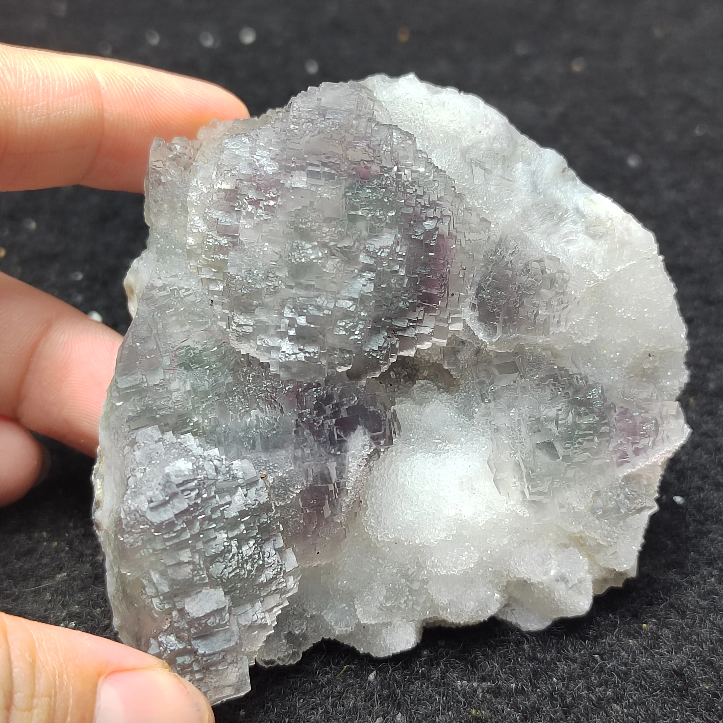 

177.2gNatural blue fluorescent sky eye, ladder purple heart fluorite and crystal point symbiotic mineral home repair decoration