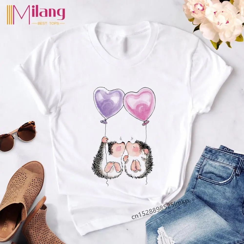 Женская футболка с принтом ежика и одуванчика свободная круглым вырезом Прямая