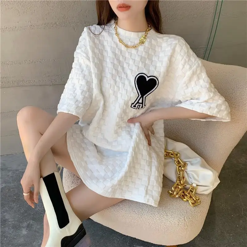 

Embroidered T-Shirt for Women Korean Fashion O-neck Short Sleeve T-Shirt Top Spring 2021 Loose casual bottom T-Shirt A1479