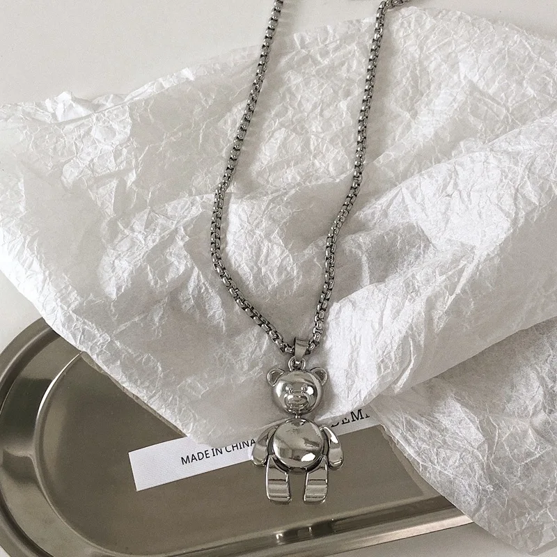 

2021 Fashion Stainless Steel Bear Necklaces Explosion Cold Wind Sweater Chain for Men and Women Long Cute Accessories Jewelry
