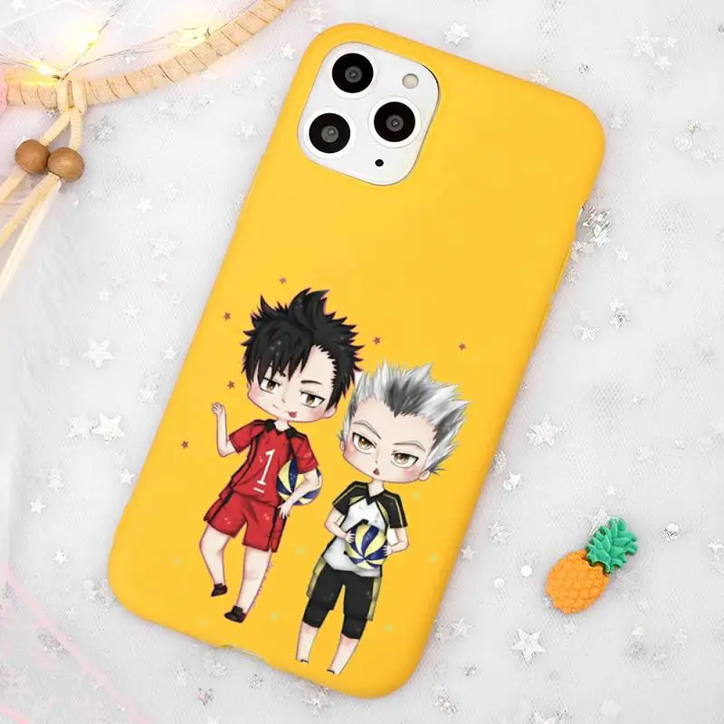 

Anime Haikyuu Hinata Attacks Phone Case Candy Color Yellow for iPhone 11 12 pro XS MAX 8 7 6 6S Plus X 5S SE 2020 XR