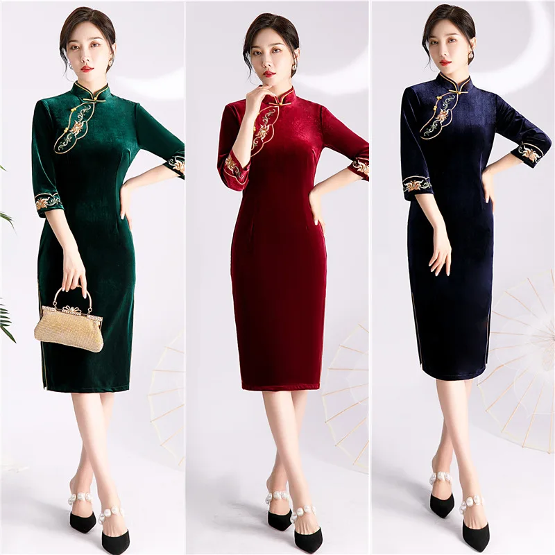

Chinese Qipao Classic women Satin cheongsam Oriental bride wearing dresses Improved cheongsam with velvet embroidery B423