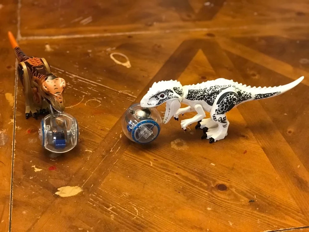 Большой 2 предмета/партия мир динозавров тираннозавр мультфильм Собранный