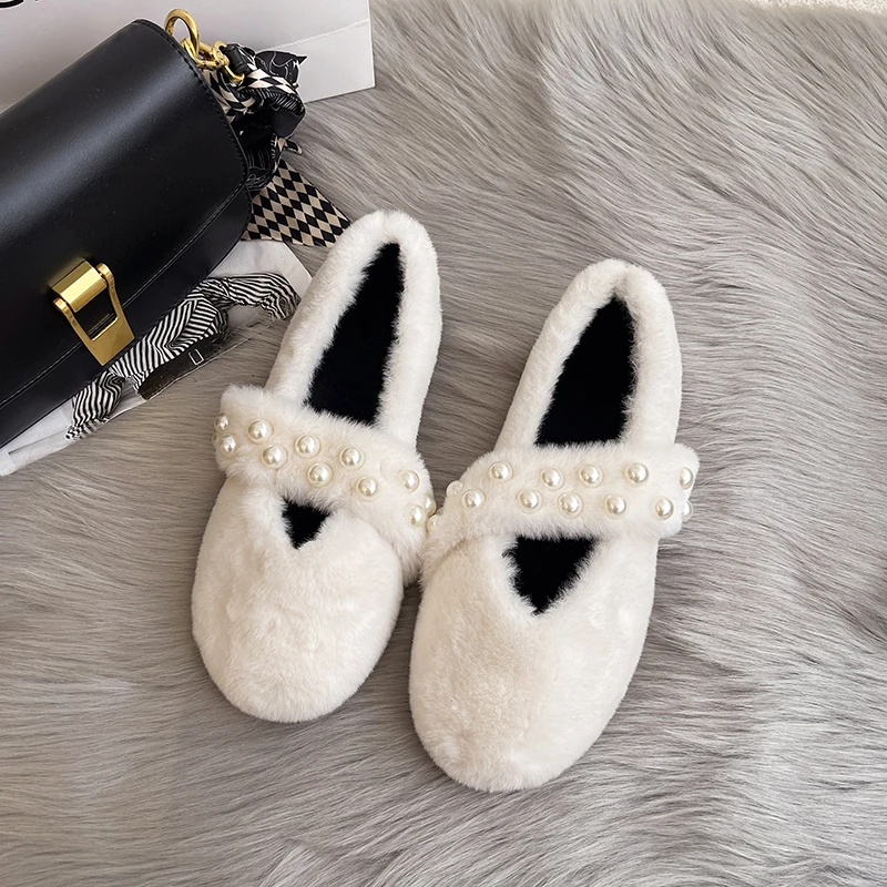 

Winter Women House Furry Peas Shoes Fashion Faux Fur Warm Shoes Slip on Flats Female Slides Black White Plush Casual Shoes