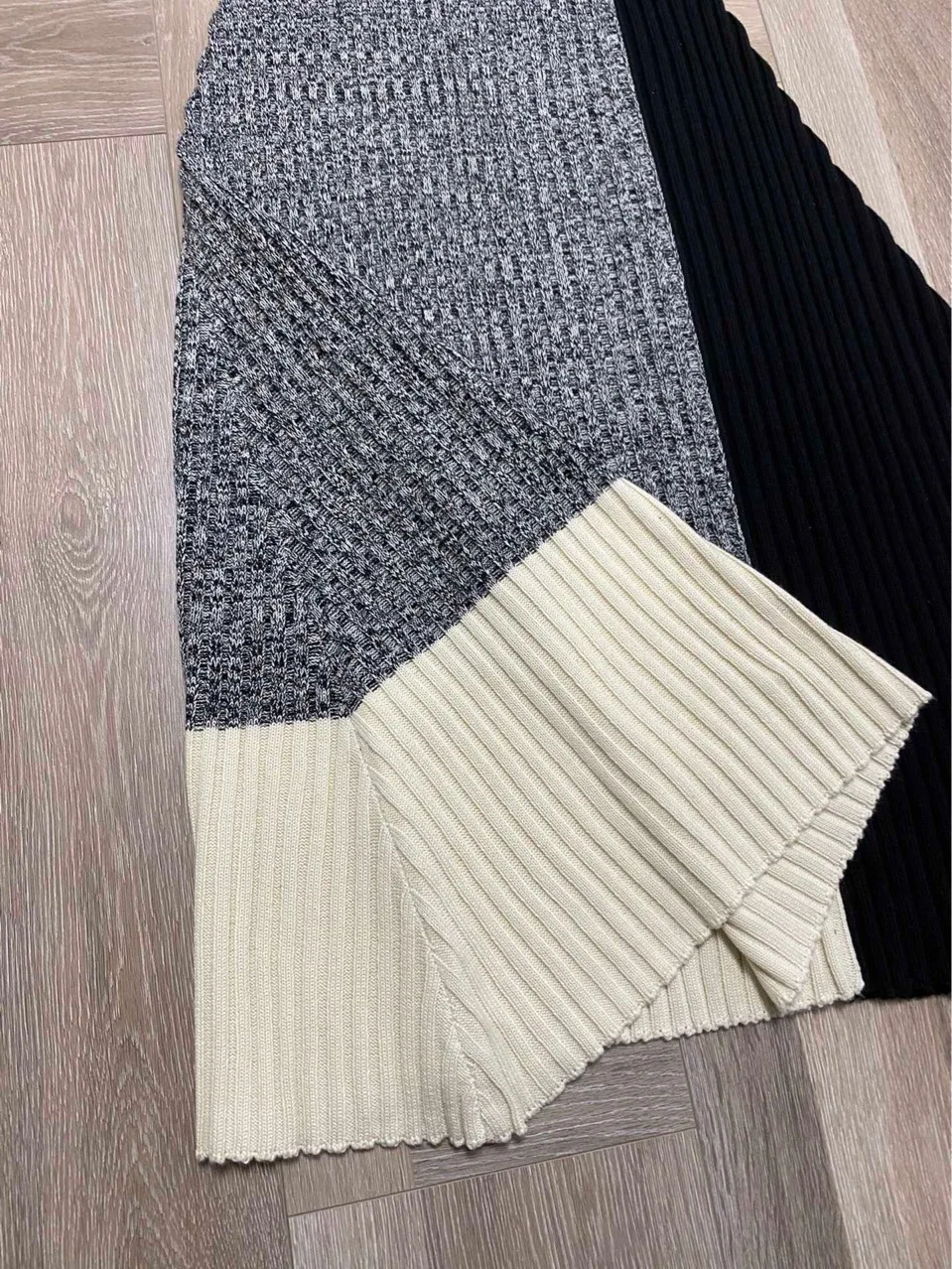 

2020 New Asymmetric Knitted Skirt