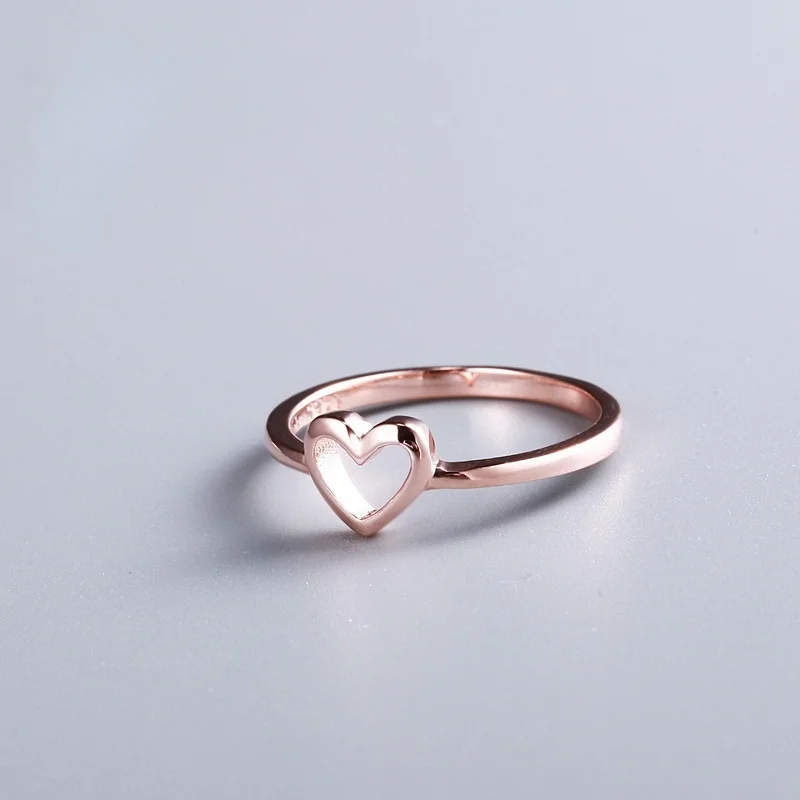 

2021 New Heart-shaped Ring Electroplating Simple European and American Women's Jewelry Ring Peach Heart Ring Wholesale