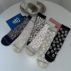 Новинка 2022, модные Светоотражающие хлопковые носки, женские светящиеся ночные уличные носки в стиле хип-хоп для девушек, блестящие длинные белые носки с принтом в горошек