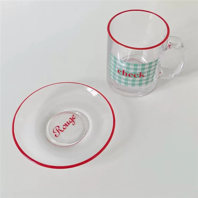 Набор кофейных чашек и блюдец с надписью в скандинавском стиле прозрачная