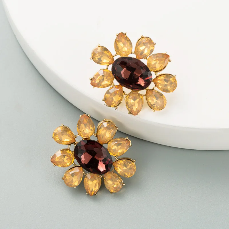 

Большие серьги в форме цветка шампанского, Винтажные серьги-гвоздики, благородные украшения для ушей в стиле панк для женщин, оптовая прода...