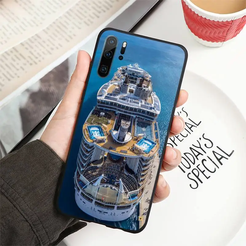 

Luxury cruise ship at sea Phone Case For Huawei P40 P20 P30 lite Pro P Smart 2019 Mate 40 20 10 Lite Pro Nova 5t