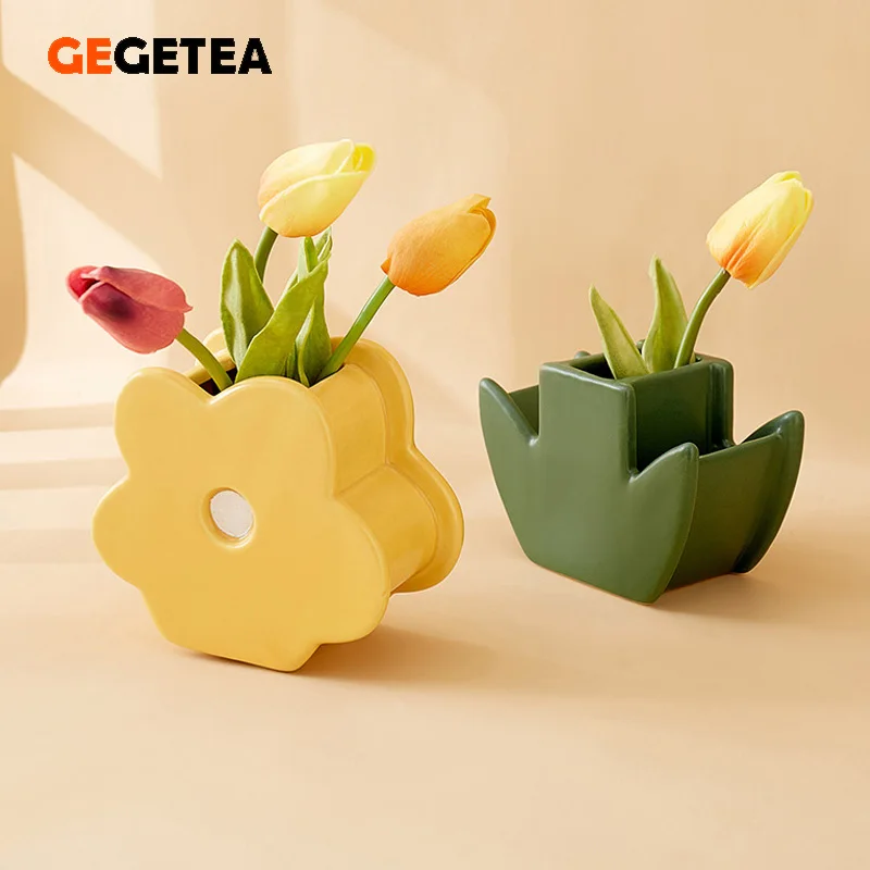 

Nordic Personality Simple Flower Decoration Pen Holder Creative Fashion Cute Girl Office Desktop Room Decoration Vase