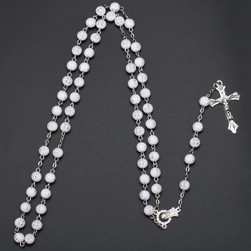 QIGO белое пластиковое ожерелье с розарином крест религиозная бижутерия|Ожерелья