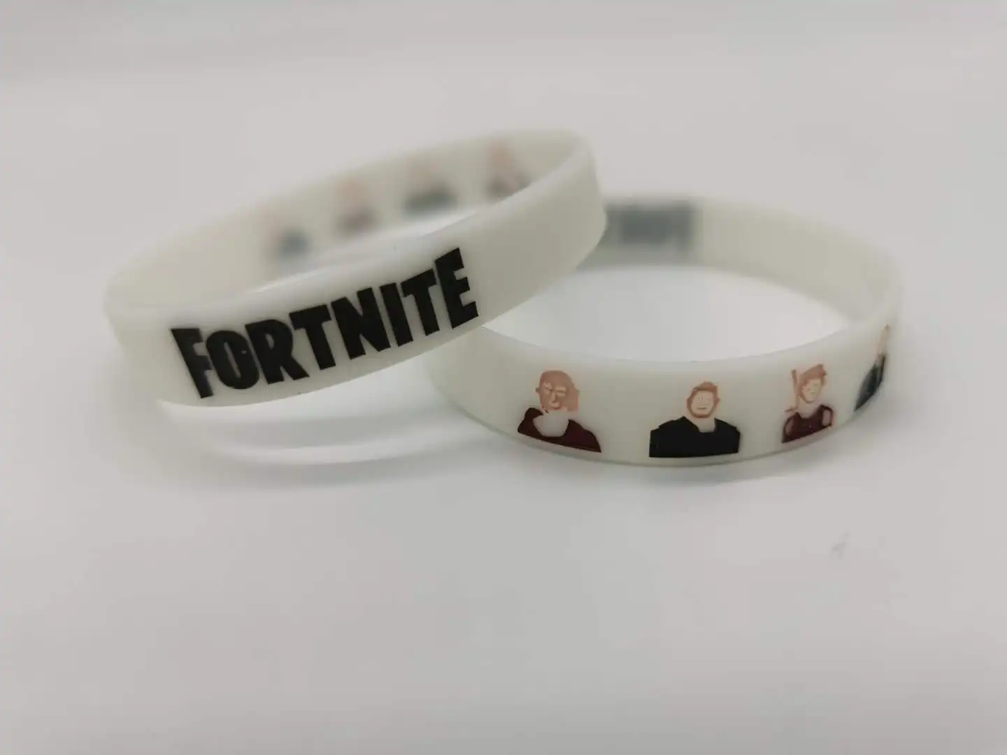 Светящийся силиконовый детский браслет Fortnite резиновый с крепостью для взрослых