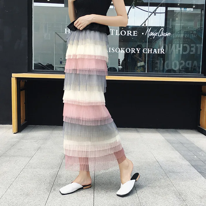 Эластичное плиссированное платье с высокой талией градиентное Радужное