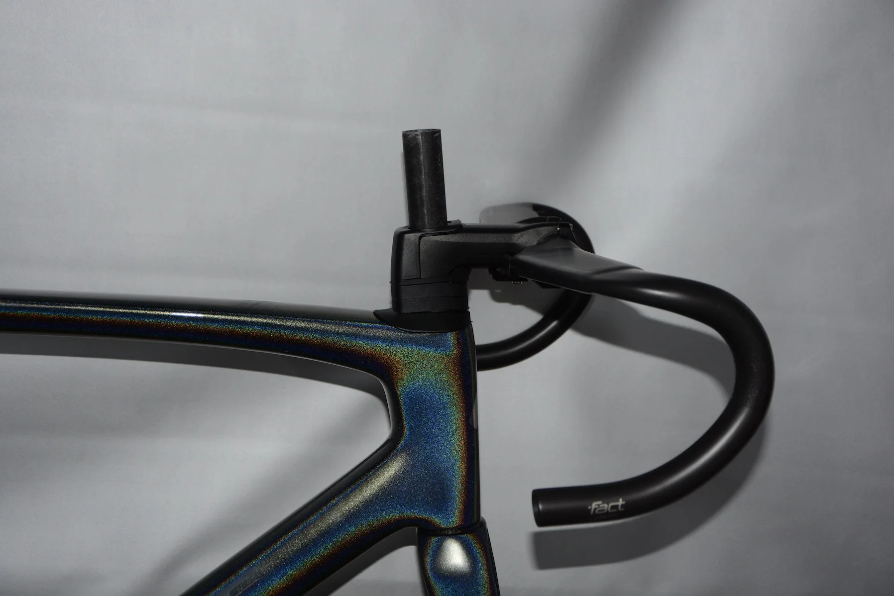 

High quality road bike SL7 carbon frame all internal wiring BSA threaded bottom 700C carbon frameset thru-axle 12x142mm