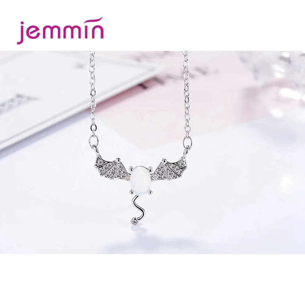 Изысканные 925 серебряный овальный камень подвески ожерелья Прохладный Bugbat