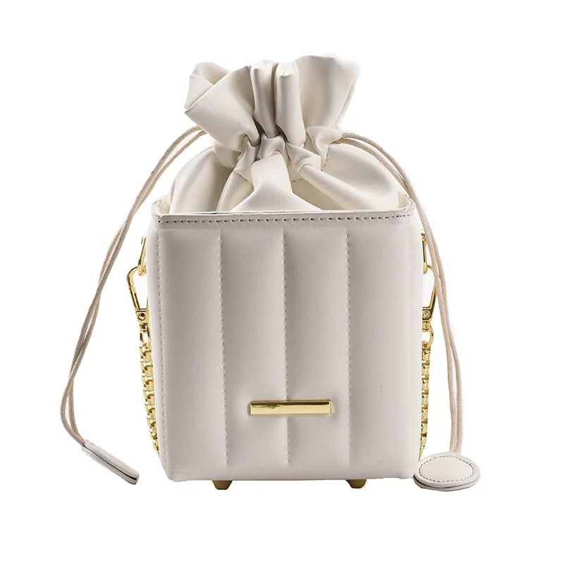 

High Quality Ladies Pure Color Chain Small Square Bag 2021 New Trendy Fashion Net Red Messenger Bag Pure Color Wild Bucket Bag