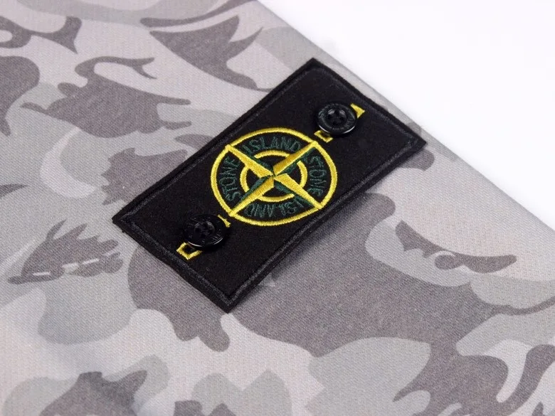 

ISLAND 2020 STONE Autumn Winter New Embroidered Compass Badge Armband Camouflage Sweater Limited Edition