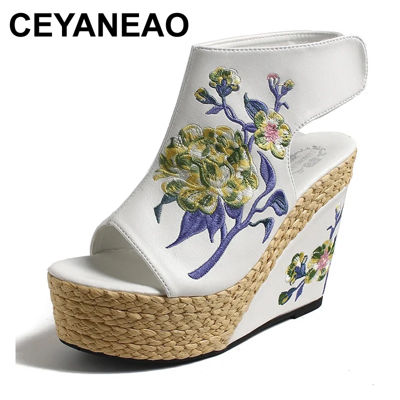 

Женские босоножки из натуральной кожи CEYANEAO, соломенные туфли на платформе и высоком каблуке, с вышивкой в национальном стиле, 2020