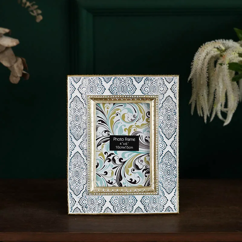 

Modern Square Resin Photo Frame Luxury Art Family Photo Frame Vintage Home Decor Retro Quadros Decorativos Home Decor BK50XK