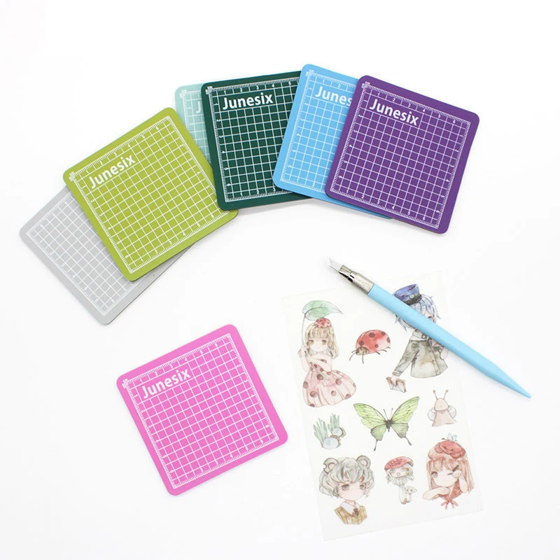 

1PC Mini Paper-cutting Pad Handmade Model 8x8cm Hand Account Paper-cutting Pad Art Supplies Stationery DIY Desktop Protection