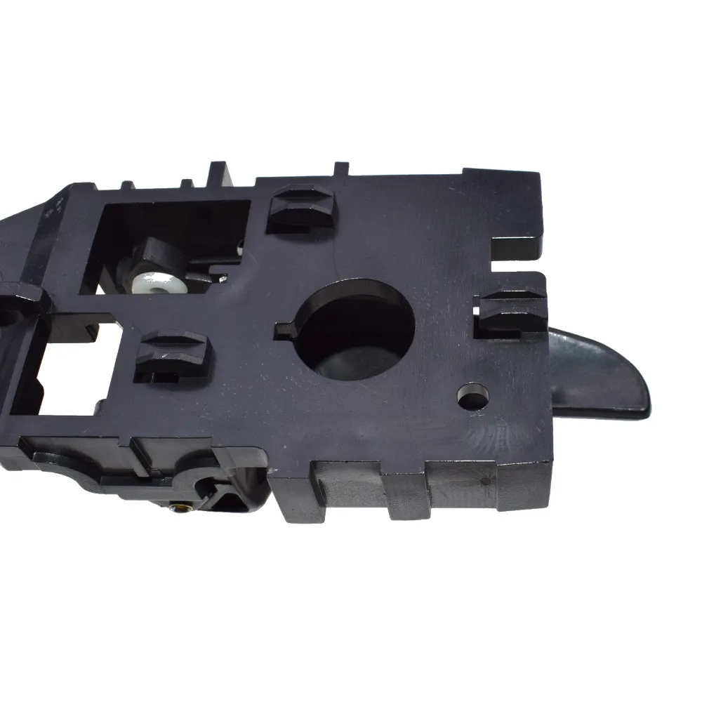Внутренняя ручка двери ISANCE 826102D000AX 82610 2D000 AX для Hyundai Elantra 2.0L 2001 2002 2003 2004 2005 2006|door