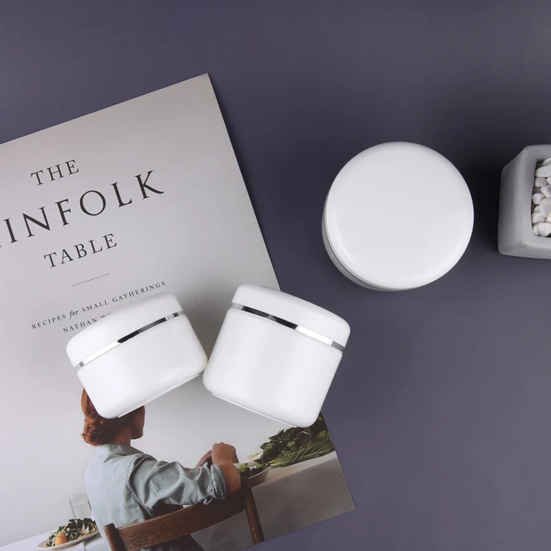 Прямая поставка с завода Супер низкая цена 50 г банка для крема серебряным краем