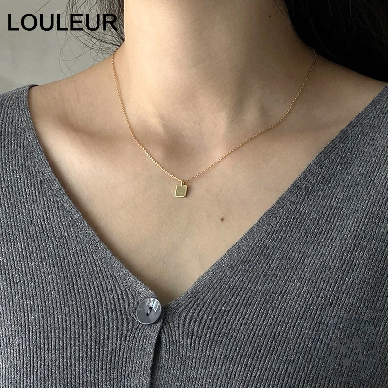 Женское Ожерелье с квадратным кулоном Louleur маленькое Золотистое геометрической