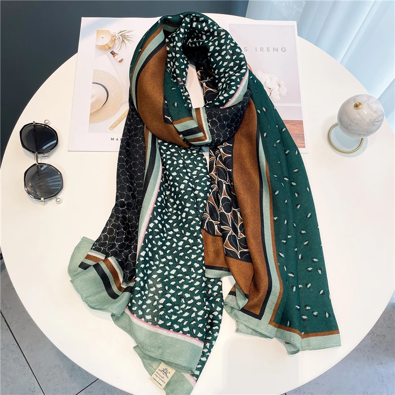

2022 New Luxury Brand Cotton Warm Large Women Scarf Print Floral Autumn Pashmina Shawl and Wrap Headband Hijab Bandana Echarpe