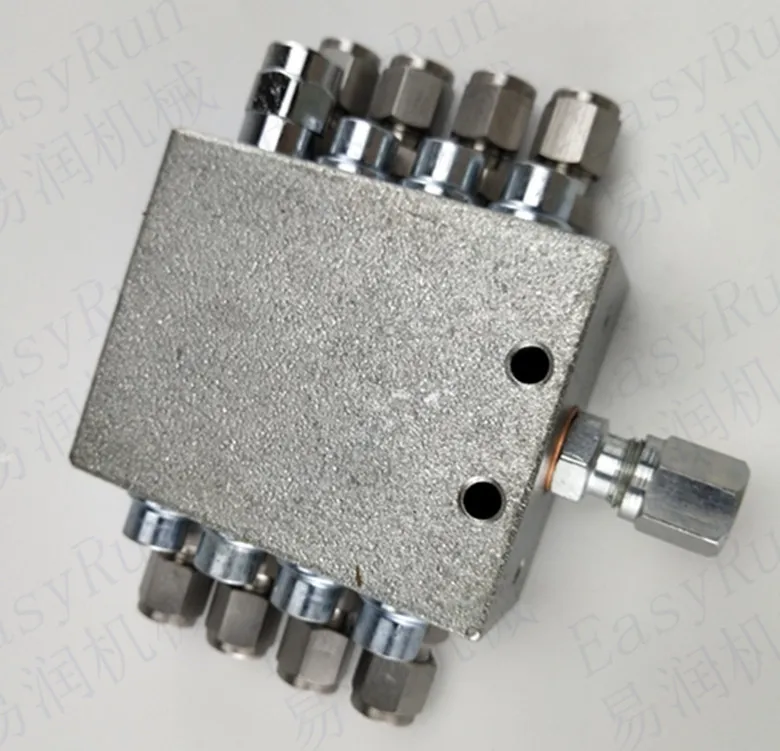 Блочный стильный дистрибьютор смазки 8JPQ-M0.2 |