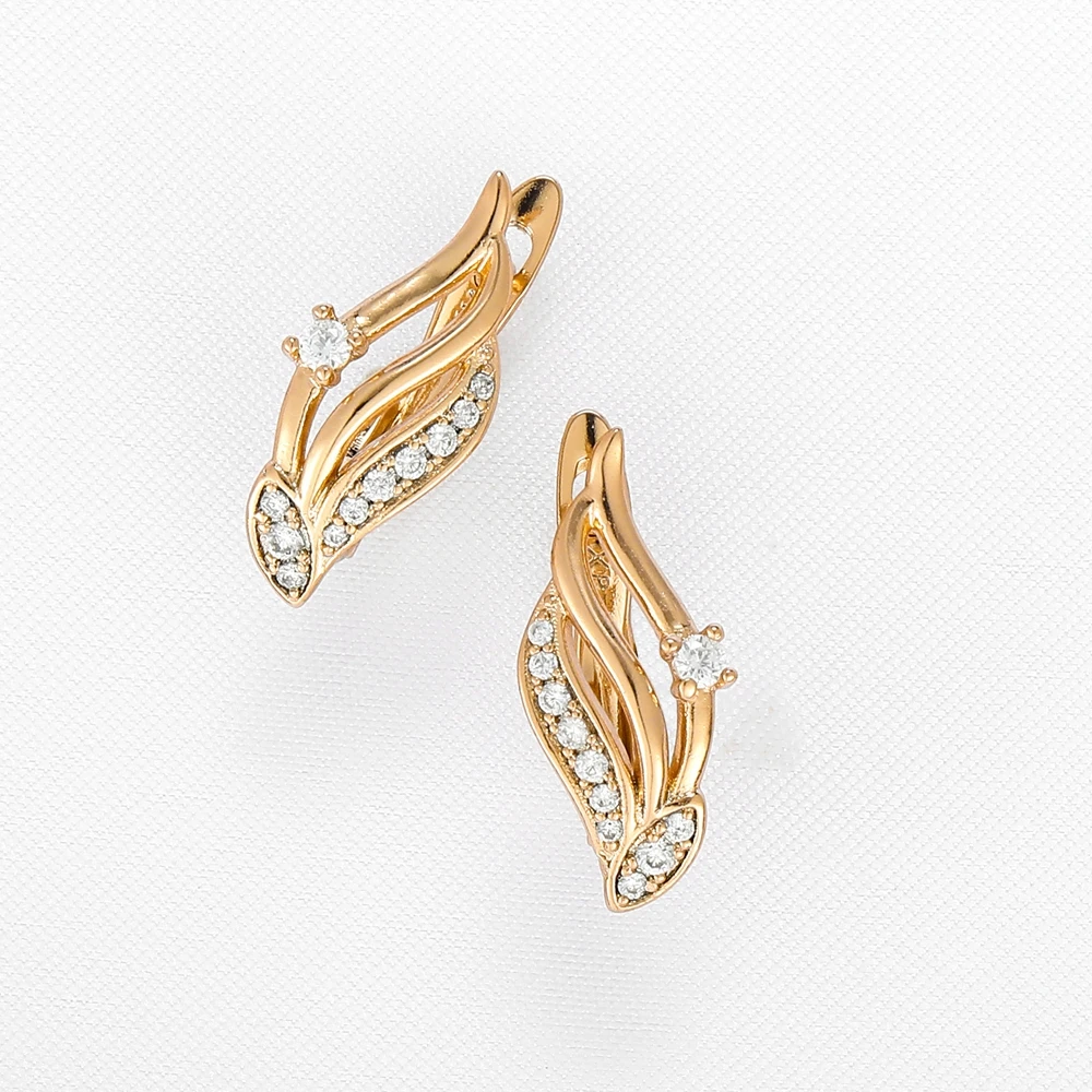 

Harong Golden Flower Copper Metal Stud Earrings Woman Girl Fashion Aesthetic Crystal Cute Jewelry Earring For Party Wedding