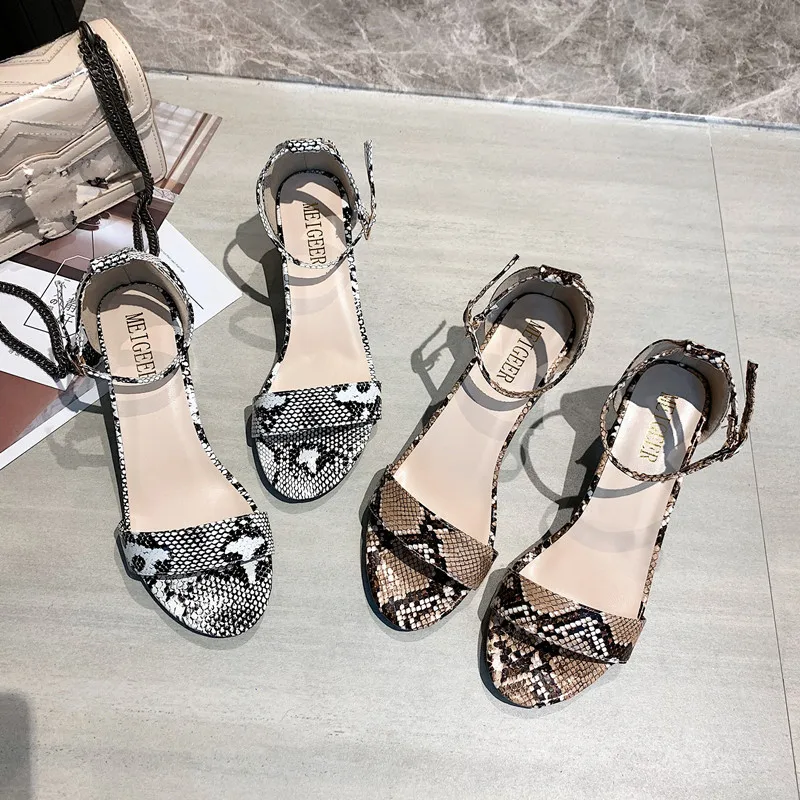 Женская обувь больших размеров 35 43 летние женские сандалии на среднем каблуке