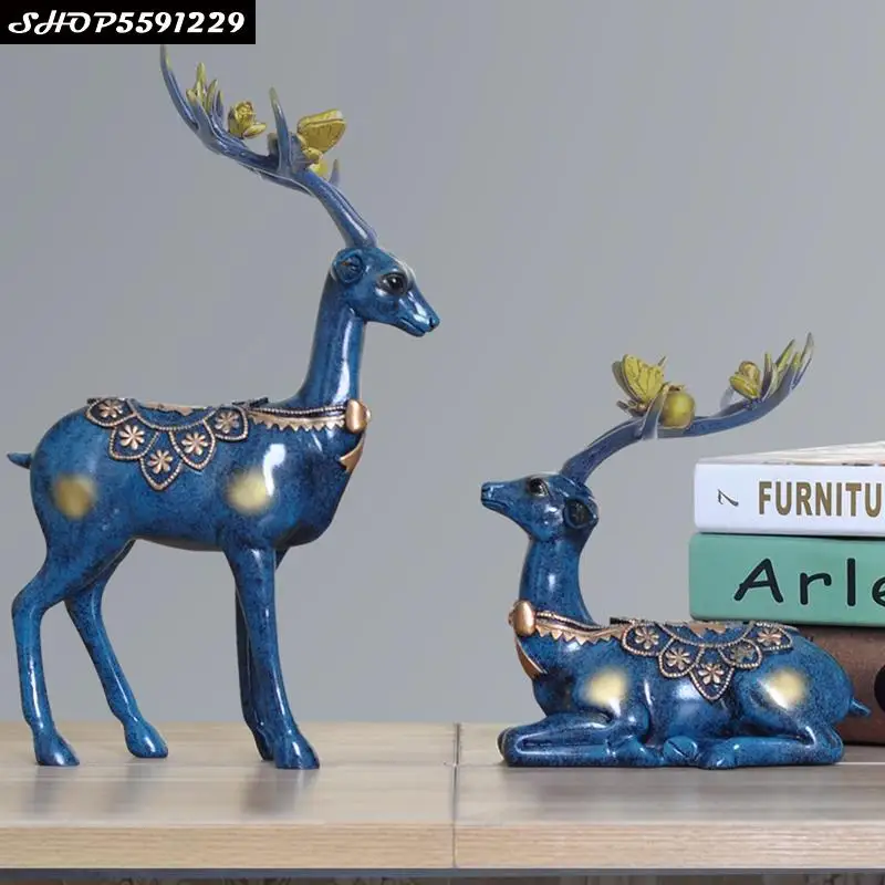 

2pcs European Resin Deer Decoration Living Room Wine Cabinet Office Desktop Animal Statue Decoration Wedding Gift Home Ornaments