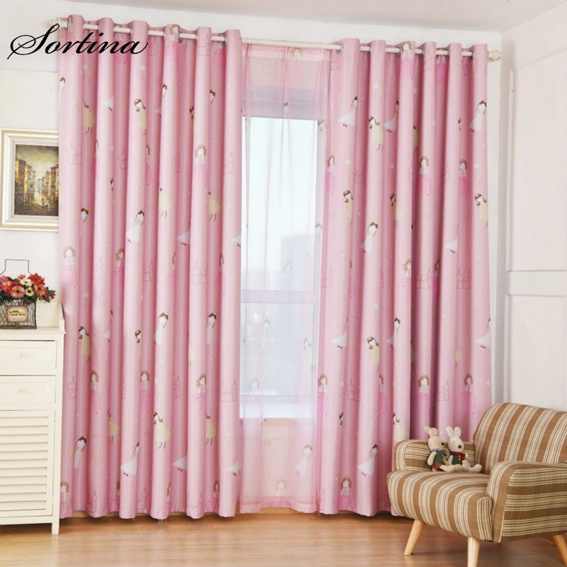 Затемняющие розовые занавески для окон в комнату гардины детской спальни