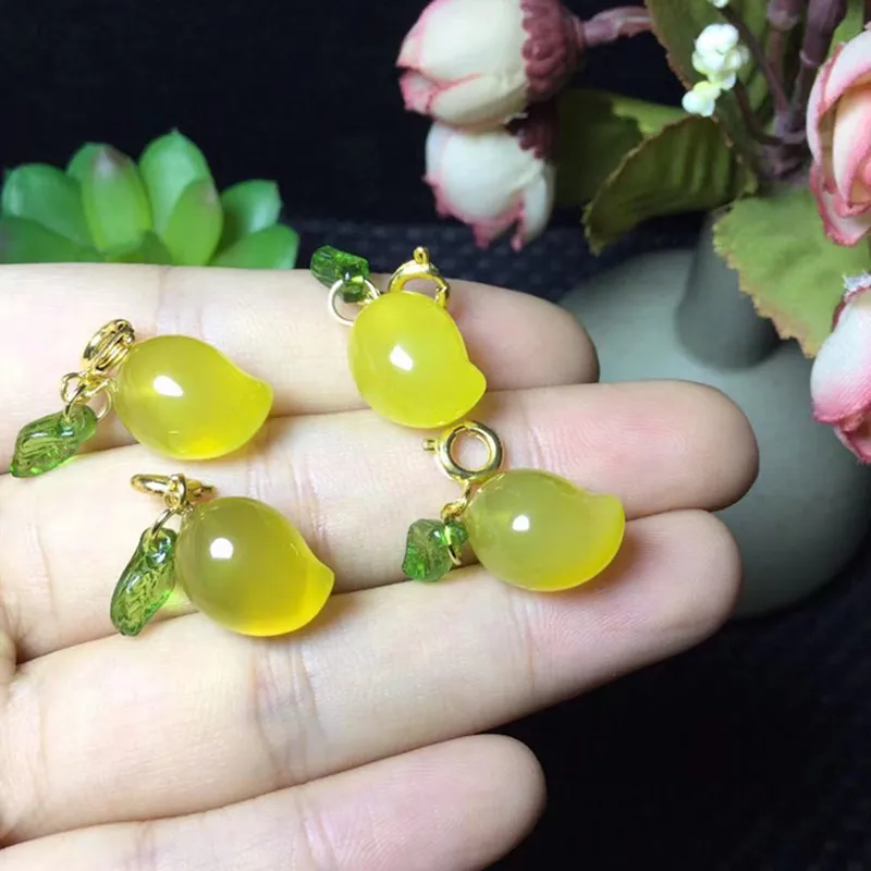 Кулон с желтым агатом и манго металлическим колпачком | Украшения аксессуары